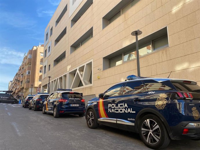 Archivo - Vehículos de la Policía Nacional en imagen de archivo