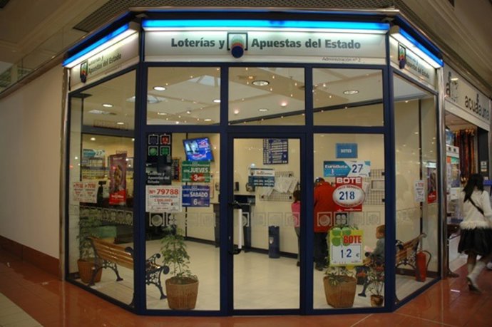 Administración de lotería del centro comercial Valle Real