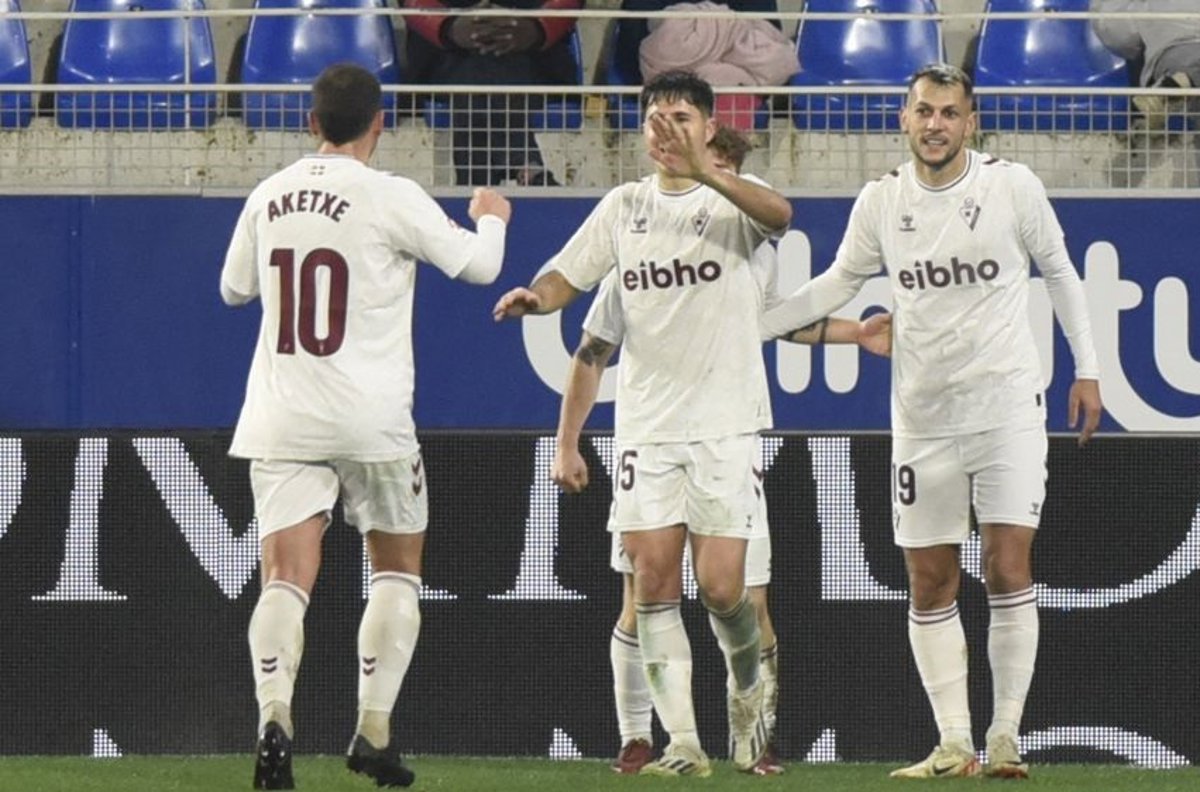 El Eibar se acerca al ascenso directo con un 2-3 en Huesca