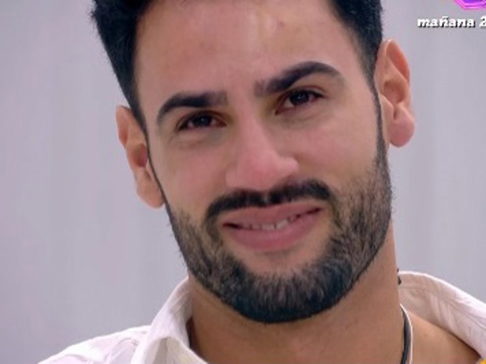 ASRAF BENO CELIBRA SU QUINTO ANIVERSARIO COMO PAREJA DE ISA PANTOJA CON UNA CARTA DE SU MUJER
