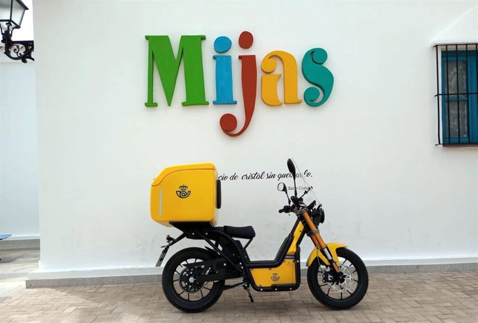 Archivo - Correos reduce casi 54 toneladas de emisiones de CO2 por el uso de su flota verde en la provincia de Málaga