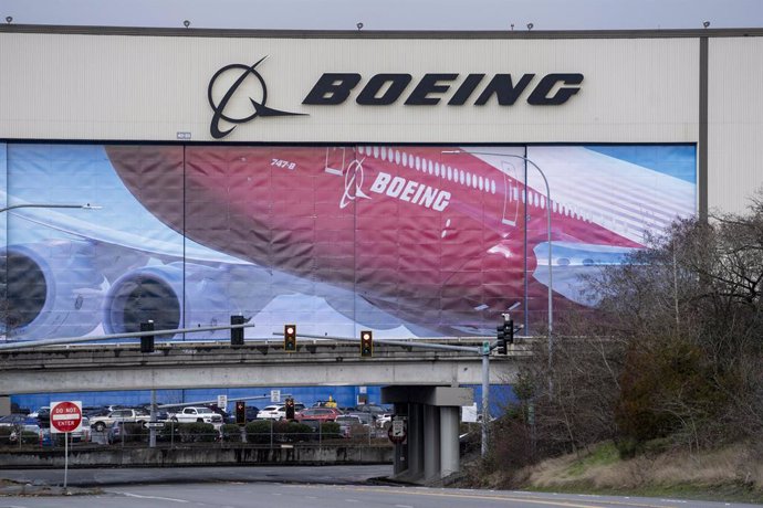 11 January 2024, US, Everett: A general view of the Boeing Everett Factory. The facility is one of the largest buildings in the world. 