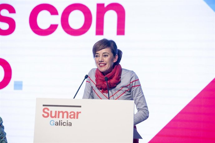 Archivo - La candidata de Sumar Galicia, Marta Lois, interviene durante su puesta de largo como candidata de Sumar Galicia, en el Auditorio Mar de Vigo, a 12 de enero de 2024, en Vigo, Pontevedra, Galicia (España). Movemento Sumar Galicia, Esquerda Unid