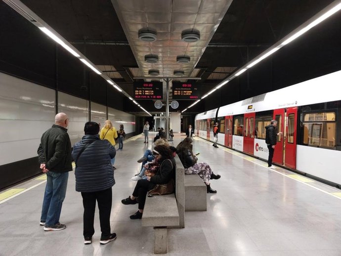 Metrovalencia desplazó a 90,4 millones de usuarios en 2023, el mayor registro de su historia y un 42,5 % más que en 2022