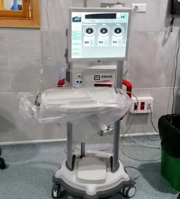 El nuevo equipo facoemulsionador incorporado por el Hospital de Zafra.