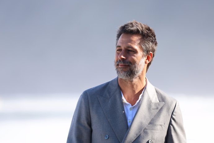 Archivo - El actor Hugo Silva presenta 'Un amor' en el Festival de San Sebastián, a 26 de septiembre de 2023, en San Sebastián (País Vasco, España).