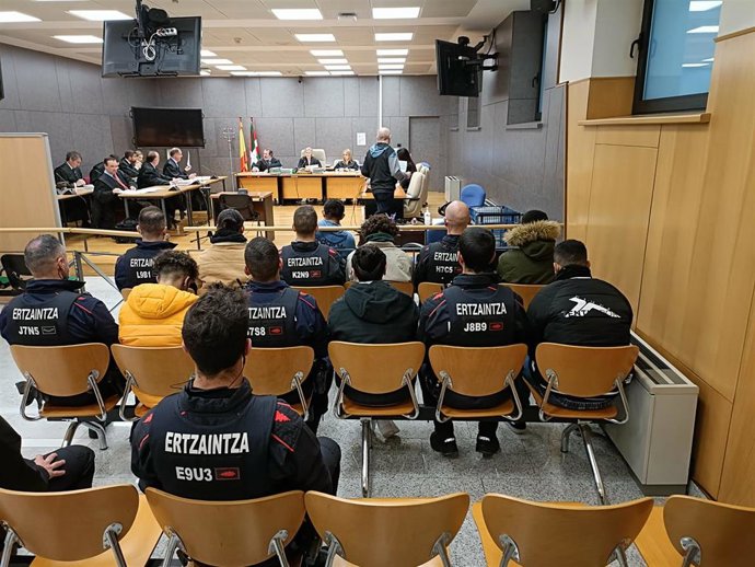 Juicio en la Audiencia de Bizkaia por la paliza en la madrugada del 25 de julio de 2021 en Amorebieta que dejó a un joven en estado vegetativo