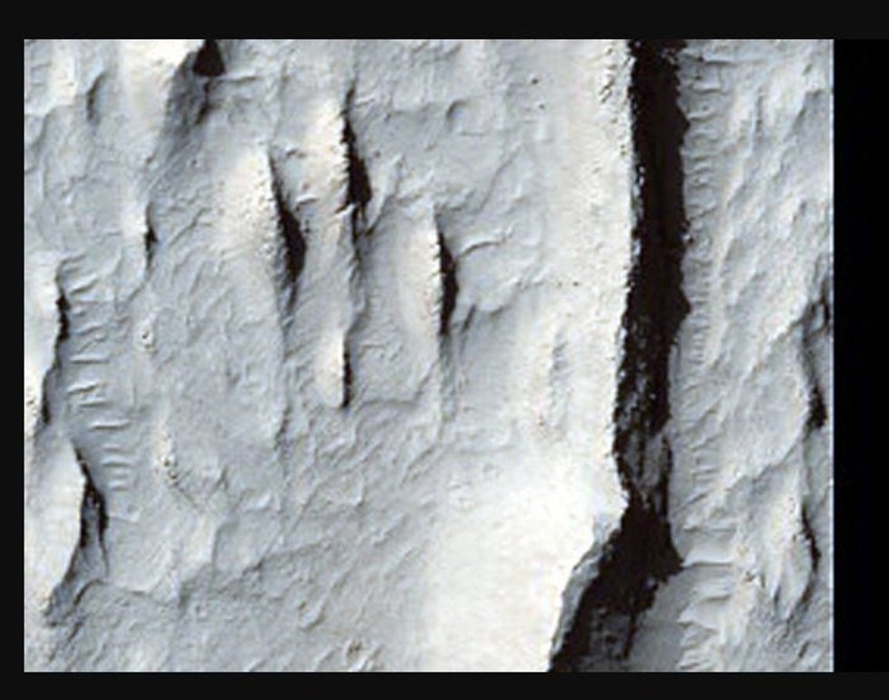Antiguo cauce de río marciano en Aeolis Planum
