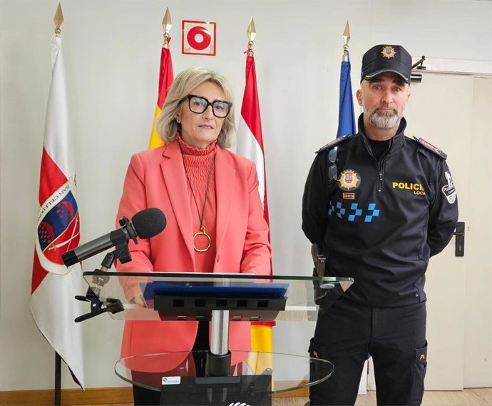 La alcaldesa de Calahorra afirma que "no ha mentido" y que "no ha tenido escolta"