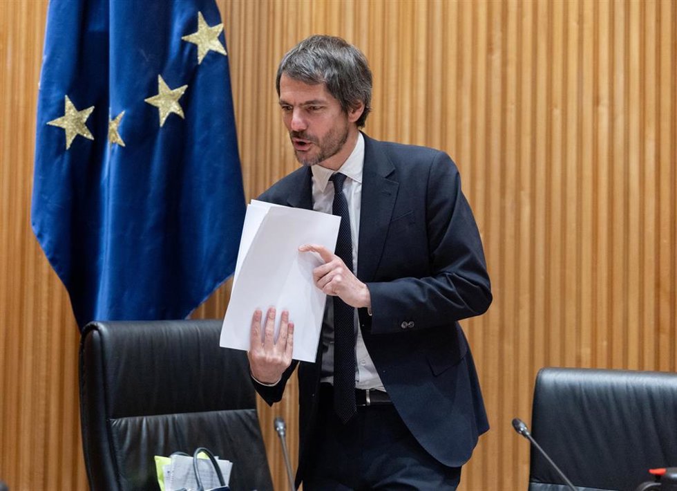 El ministro de Cultura, Ernest Urtasun, a su llegada a la Comisión de Cultura, en el Congreso de los Diputados