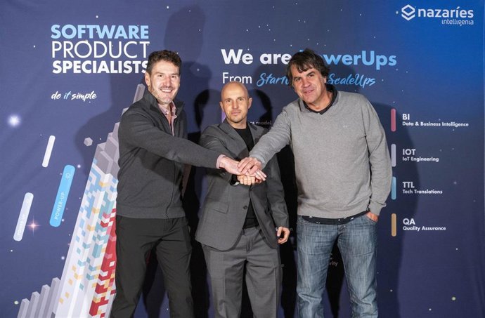 De derecha a izquierda, Jose Castro, director de Negocio en IAGT y socio-fundador; Eduardo Haro, CEO de nazaríes intelligenia; Pablo Hidalgo, director de Negocio en IAGT y socio-fundador