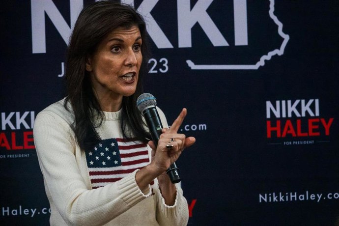 Nikki Haley, candidata a las primarias del Partido Republicano, durante un acto de campaña en New Hampshire, EEUU (archivo)