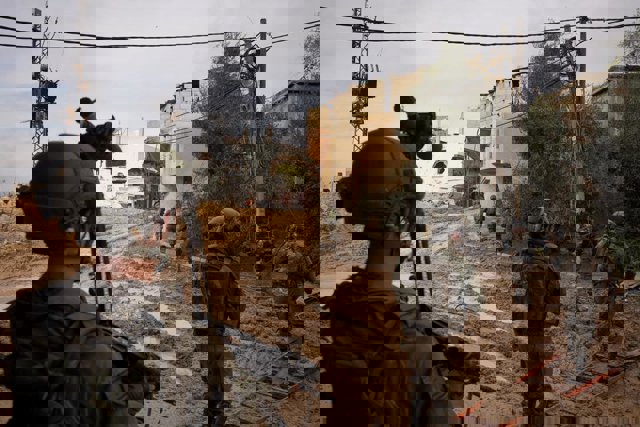 Militares del Ejército de Israel durante la ofensiva contra Jan Yunis, en el sur de la Franja de Gaza (archivo)