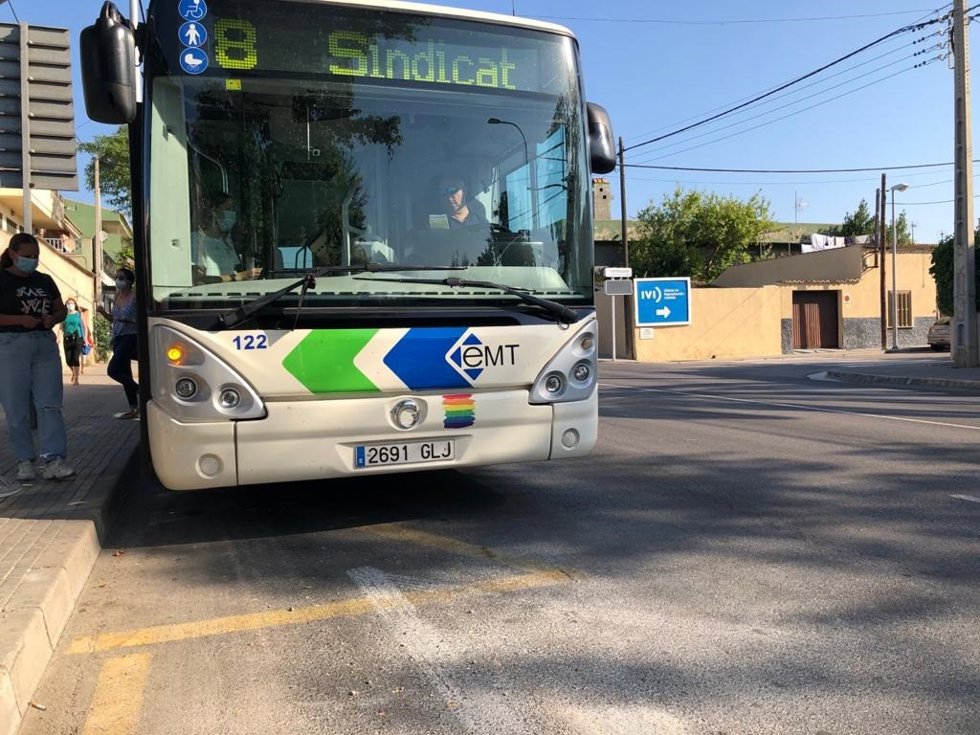 Archivo - Autobús de la EMT de Palma.