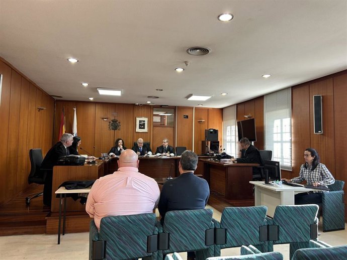 Juicio contra dos acusados de tener 22 empleadas sin dar de alta en un club de alterne de Heras.