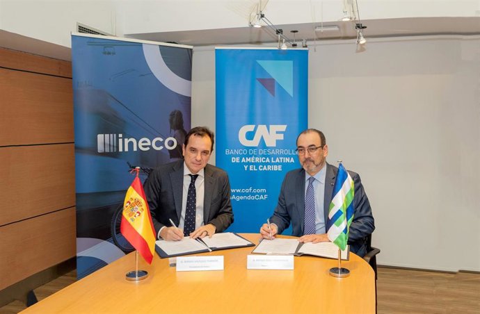 CAF e Ineco firman un memorándum de entendimiento para promover el desarrollo sostenible del transporte en Europa y América Latina