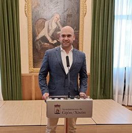 El portavoz del Gobierno local en el Ayuntamiento de Gijón, Jesús Martínez Salvador (Foro), en rueda de prensa en el Consistorio gijonés.