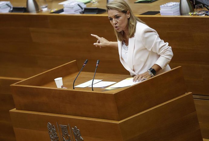 Archivo - La vicepresidenta segunda y consellera de Servicios Sociales, Igualdad y Vivienda, Susana Camarero.