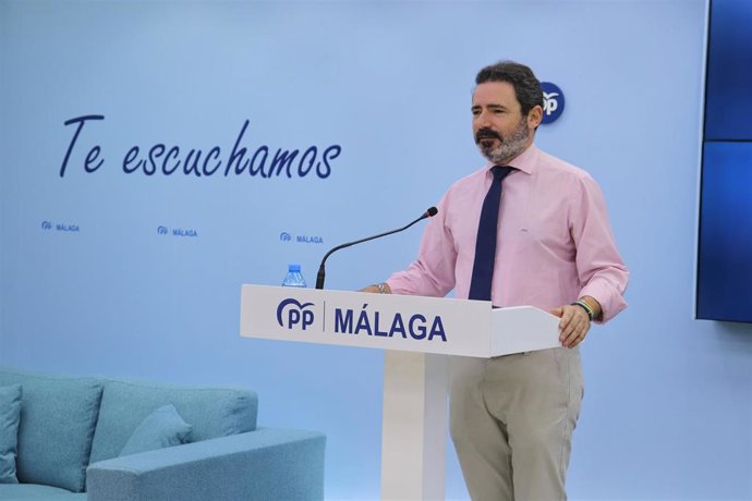 El secretario general del PP de Málaga,*José Ramón Carmona, en rueda de prensa