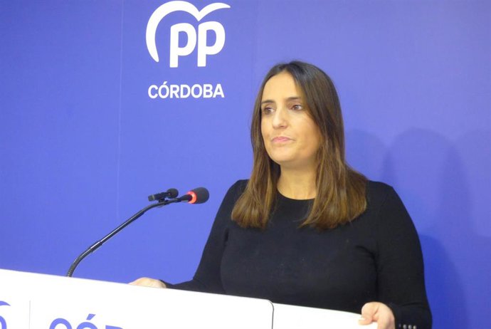 La parlamentaria autonómica del PP y miembro de la comisión de Fomento, Articulación del Territorio y Vivienda, Beatriz Jurado.