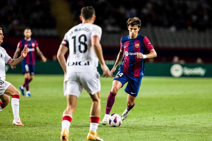 Archivo - Joao Felix of FC Barcelona in action during the spanish league, La Liga EA Sports, football match played between FC Barcelona and Athletic Club de Bilbao at Estadio Olimpico de Montjuic on October 22, 2023, in Barcelona, Spain.