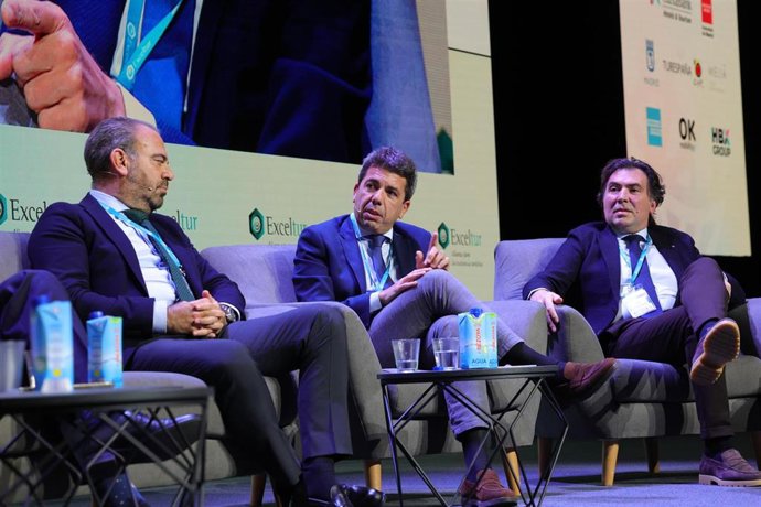 El 'president', Carlos Mazón, interviene en el Foro Exceltur