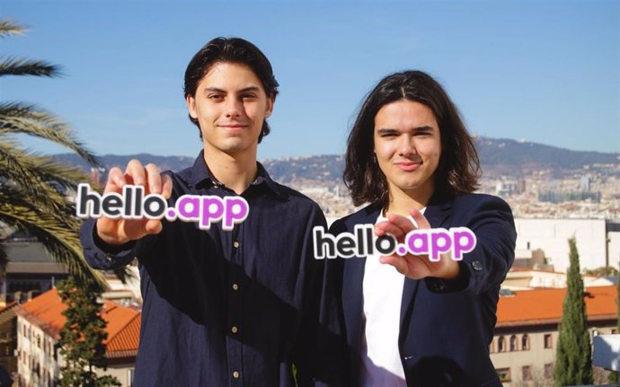 El cto de hello.App, Alexander Baikalov, y el ceo, Álvaro Pintado.