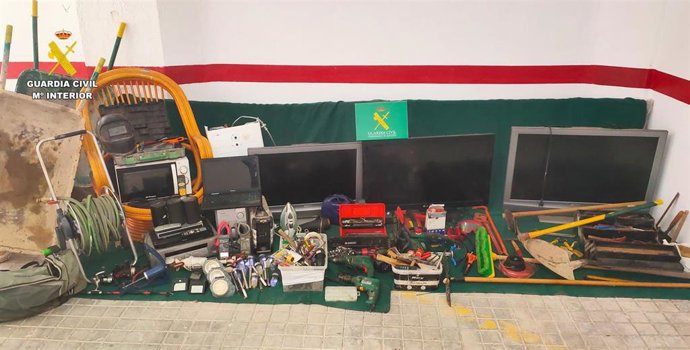 Efectos recuperados de los robos producidos en Fuensanta (Albacete).