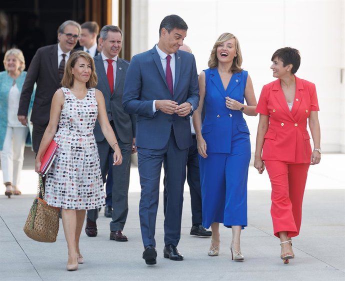 Archivo - Arxiu - El president del Govern, Pedro Sánchez; la ministra d'Educació i Formació Professional, Pilar Alegria