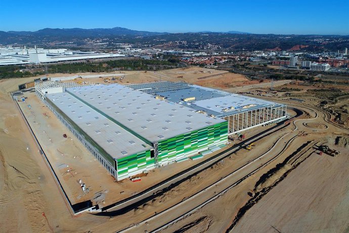 Obres del futur magatzem de Lidl a Martorell (Barcelona)