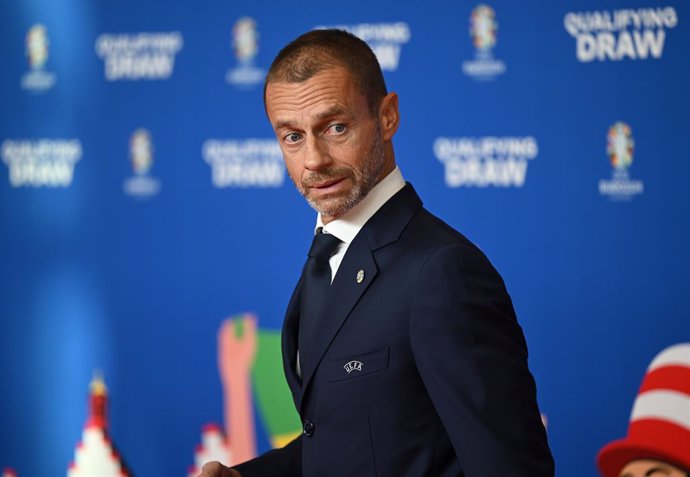Archivo - FILED - 09 October 2022, Hesse, Frankfurt: President of the UEFA Aleksander Ceferin attends the draw of the groups for the qualification for the European Football Championship 2024. The president of the European football ruling body UEFA, Aleksa
