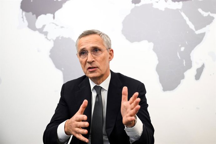 Archivo - FILED - 07 December 2023, Belgium, Brussels: NATO Secretary General Jens Stoltenberg answers questions at NATO headquarters during an interview with the German Press Agency. Photo: Federico Gambarini/dpa