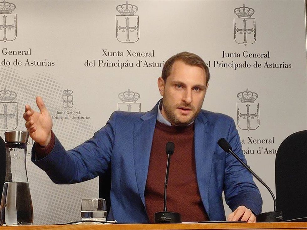 El diputado del Grupo Mixto-Foro, Adrián Pumares