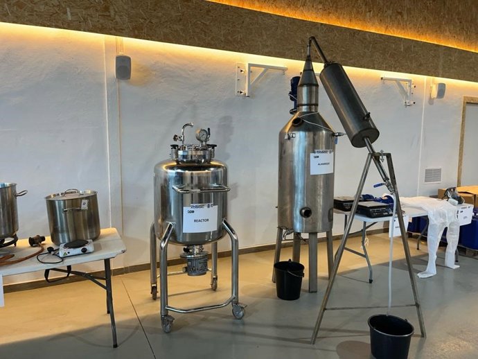 Desmantelan en Sueca el mayor laboratorio de éxtasis en España con 1.900 litros de MDMA y 105 millones de valor