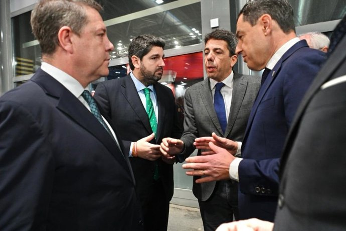 Imagen de la reunión de López Miras con sus homólogos de la Comunidad Valenciana, Carlos Mazón; Andalucía, Juanma Moreno; y Castilla-La Mancha, Emiliano García Page