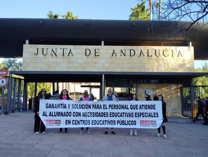 CCOO protesta ante el "incumplimiento" por parte de la Consejería de Desarrollo Educativo de los compromisos sobre PTIS e ILSE privatizadas