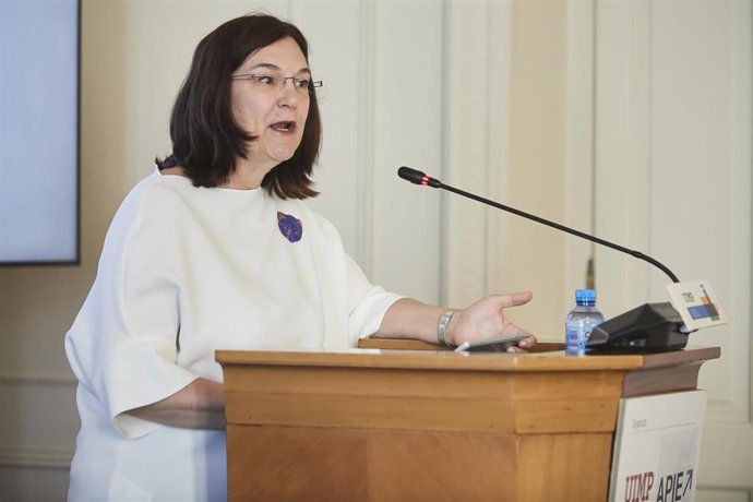 Archivo - La presidenta de la Comisión Nacional de los Mercados y la Competencia (CNMC) ,Cani Fernández,), en el Palacio de la Magdalena, a 23 de junio de 2023, en Santander, Cantabria (España). 