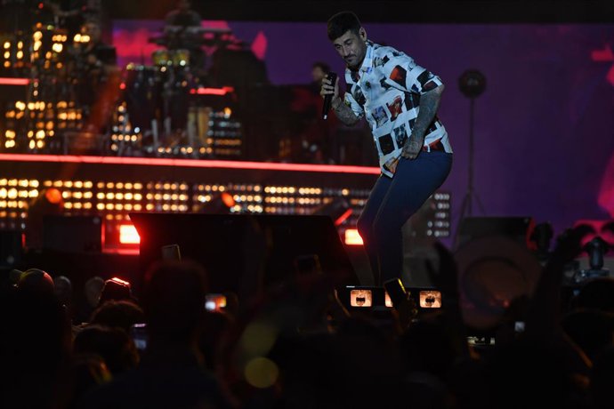 Archivo - El cantante Melendi en un concierto