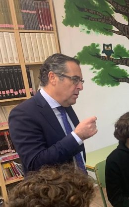 El delegado territorial de Desarrollo Educativo y Formación Profesional y de Universidad, Investigación e Innovación, Miguel Briones