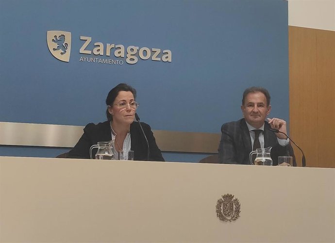 La concejala delegada de Seguridad Vial, Ruth Bravo, y el consejero municipal de Presidencia, Relaciones Institucionales y Seguridad Ciudadana, Ángel Lorén.