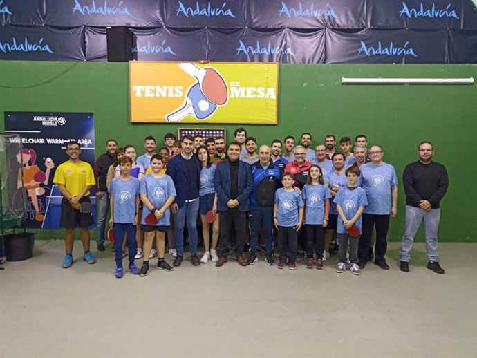 Visita del Ayuntamiento al Club de Tenis de Mesa Ciudad de Granada