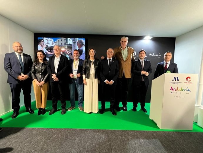 Ronda presenta en Fitur la carrera de Homenaje a la Legión, que apadrina Fernando Romay