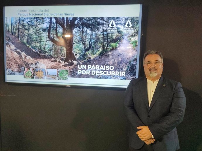 El presidente la Mancomunidad de la Sierra de las Nieves y alcalde de Istán (Málaga), José Miguel Marín ha presentado en Fitur, en Madrid, el proyecto 'Sierra de las Nieves Market', la primera plataforma de comercio online de Andalucía con tecnología OT