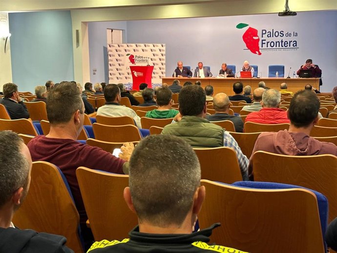 Asamblea de la Comunidad de Regantes Palos de la Frontera (Huelva) .