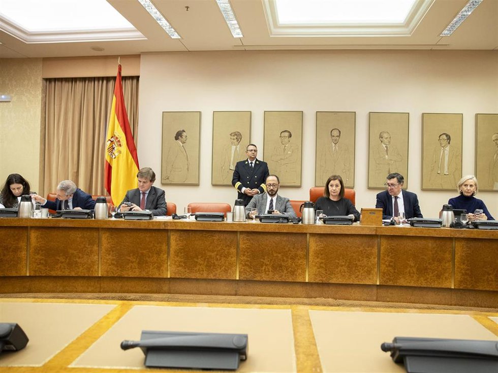 Francina Armengol, en la Mesa de la Diputación Permanente