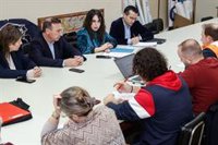 Lorenzana reclama a Alcoa aclarar su "plan de negocio" y los apoyos que puede prestar la Xunta: "El empleo es prioridad"