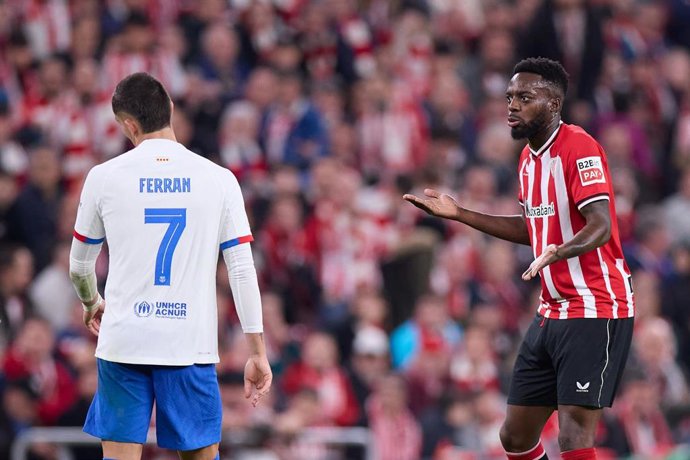 Inaki Williams of Athletic Club protest to Ferran Torres of FC Barcelona during the Copa del Rey match between Athletic Club and FC Barcelona at San Mames on January 24, 2024, in Bilbao, Spain.