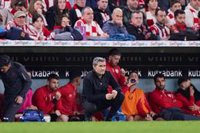 Ernesto Valverde: "Estaban todos empujando el avión de Iñaki para que llegara"