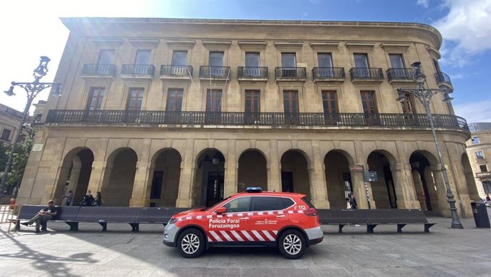 Oficina de Atención al Ciudadano de la Policía Foral en la Plaza del Castillo de Pamplona.