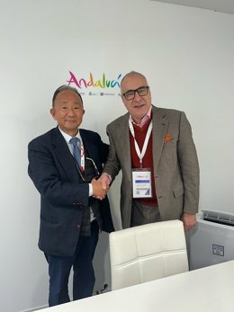 La Alhambra se reúne en Fitur con representantes del mercado asiático y portugués.